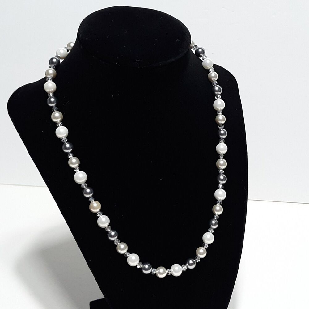 Faux Pearl Beaded Necklace White Gray elegant simple minimalist statement